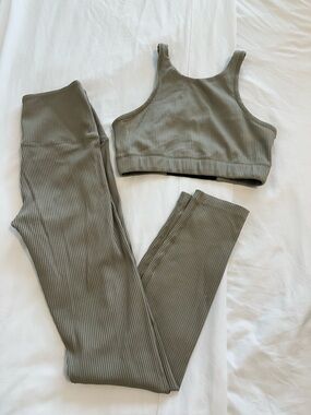 Tan Lines Ribbed  High-Waist Leggings & Crop Tank Set - Olive